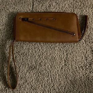 FREE PEOPLE - Brown Tan Distressed Vegan Wallet